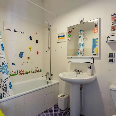 1 Avec Mezzanine A 800m De La Et Pres Des Commerces, Wi-fi Gratuit - Fr-1-3-599 Apartment *