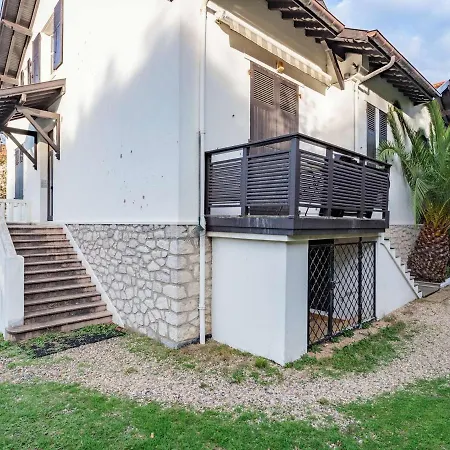 1 Avec Mezzanine A 800m De La Et Pres Des Commerces, Wi-fi Gratuit - Fr-1-3-599 Biarritz